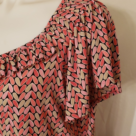 💥3 for $40💥 EAST 5TH Blouse - Picture 2 of 5